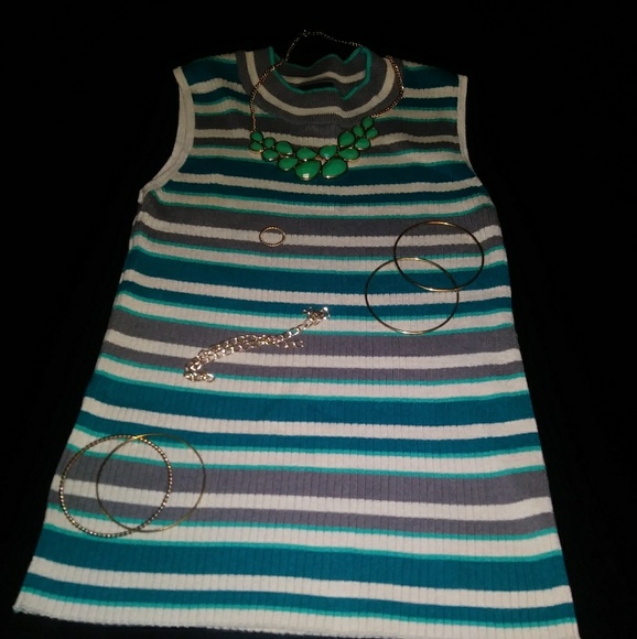 Crop Top - Picture 7 of 7